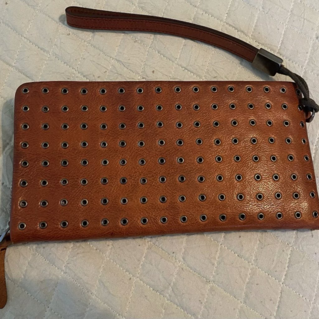 Leather Old Trend Zip Around Calla Wristlet Wallet